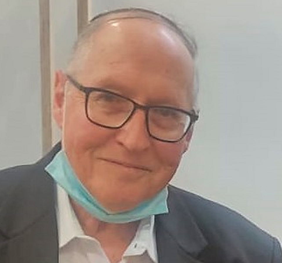 אליקים רובינשטיין נולד עם גוש חרא פמיניסטי במוח ולשון של מנגלה