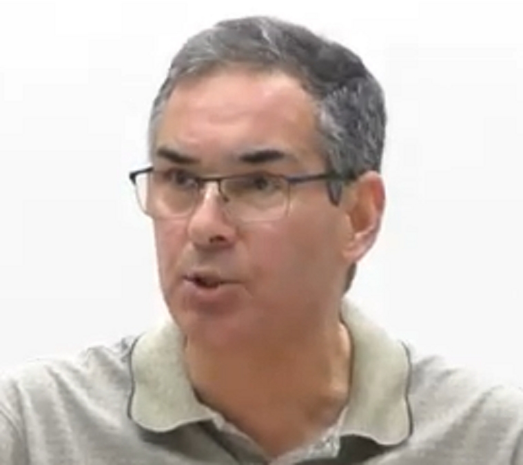 בועז סנג'רו מוח מבריק נקי כפיים והוא יטהר את בית משפט עליון מכל שרציו