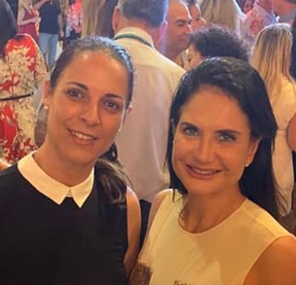 מימין סוזי עוזסיני ארניה ומשמאל דנית יזדי