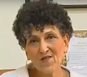 ניבה מילנר כלבת השטן מהנוחבה חוטפת ילדים עם אורגזמה בכוס