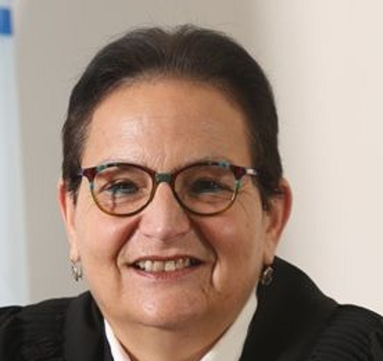 ריקי שמולביץ אני בהמת מגדר פמיניסטית מסריחה גאה