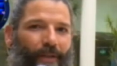 ארז בן ארויה דופק סנגורים וקולגות ומשוויץ בזה