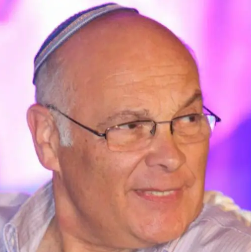 מנחם פינקלשטיין פתח ליפעת תומר ירושלמי את הפות היטב
