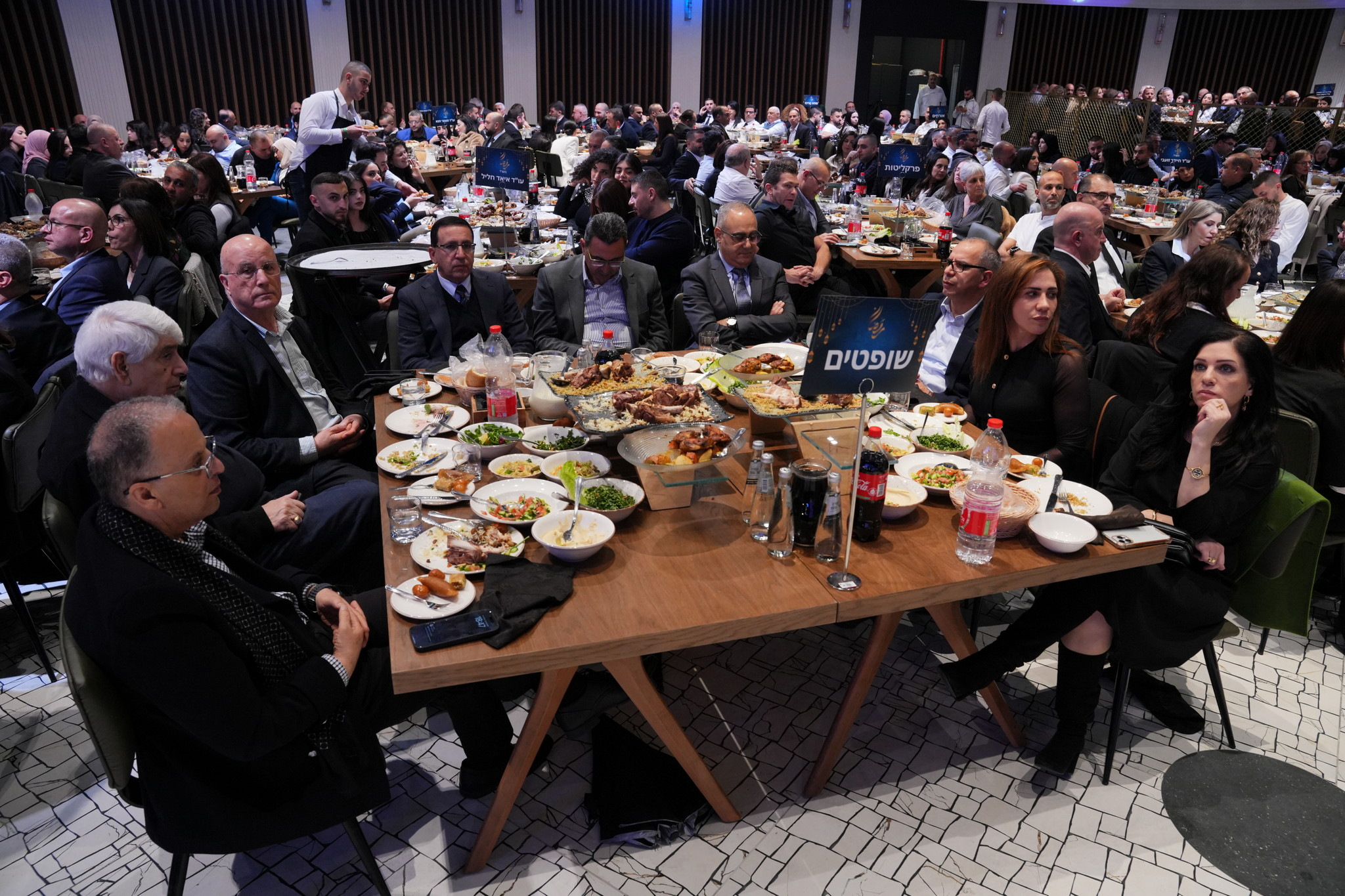 ארוחת שוחד מפוארת למוסלמים שמצביעים לתמי אולמן 2015