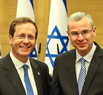 יריב לוין בודק את רמת הקוקסינליות של בוז'י הרצוג