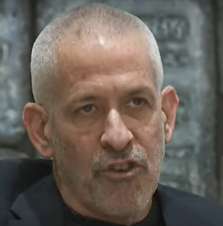 רונן בר קוקסינל בגד במדינת ישראל למען מחאת קפלן