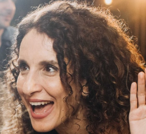 שירה לייטרסדורף שקדי בהמת מגדר קלינית פמינאצית