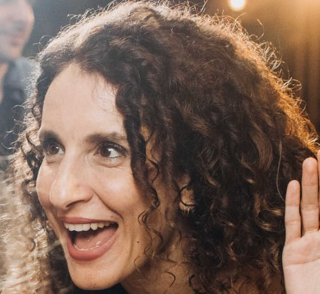 שירה לייטרסדורף שקדי בהמת מגדר קלינית פמינאצית