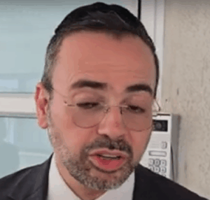 אוריאל בוסו תמיד מחפש לשים זין בפה