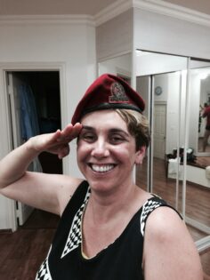 מעין מדר הנוכלת של הפושע זוהר מדר