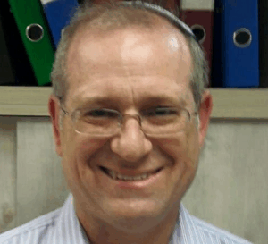 ישראל פת שופט שהציק לרבנים וריגל אחריהם
