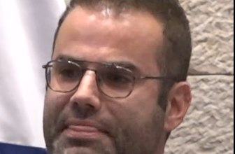 יוראי להב הרצנו שיא עולמי בחליבת קוקים