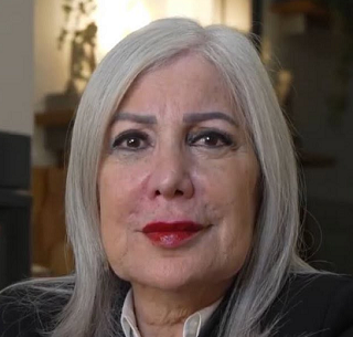 שרין סולן פרצוף תחת שסוחט גברים