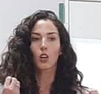 רעות אקהאוז עמויאל הכוס שלה מפעל יצרני